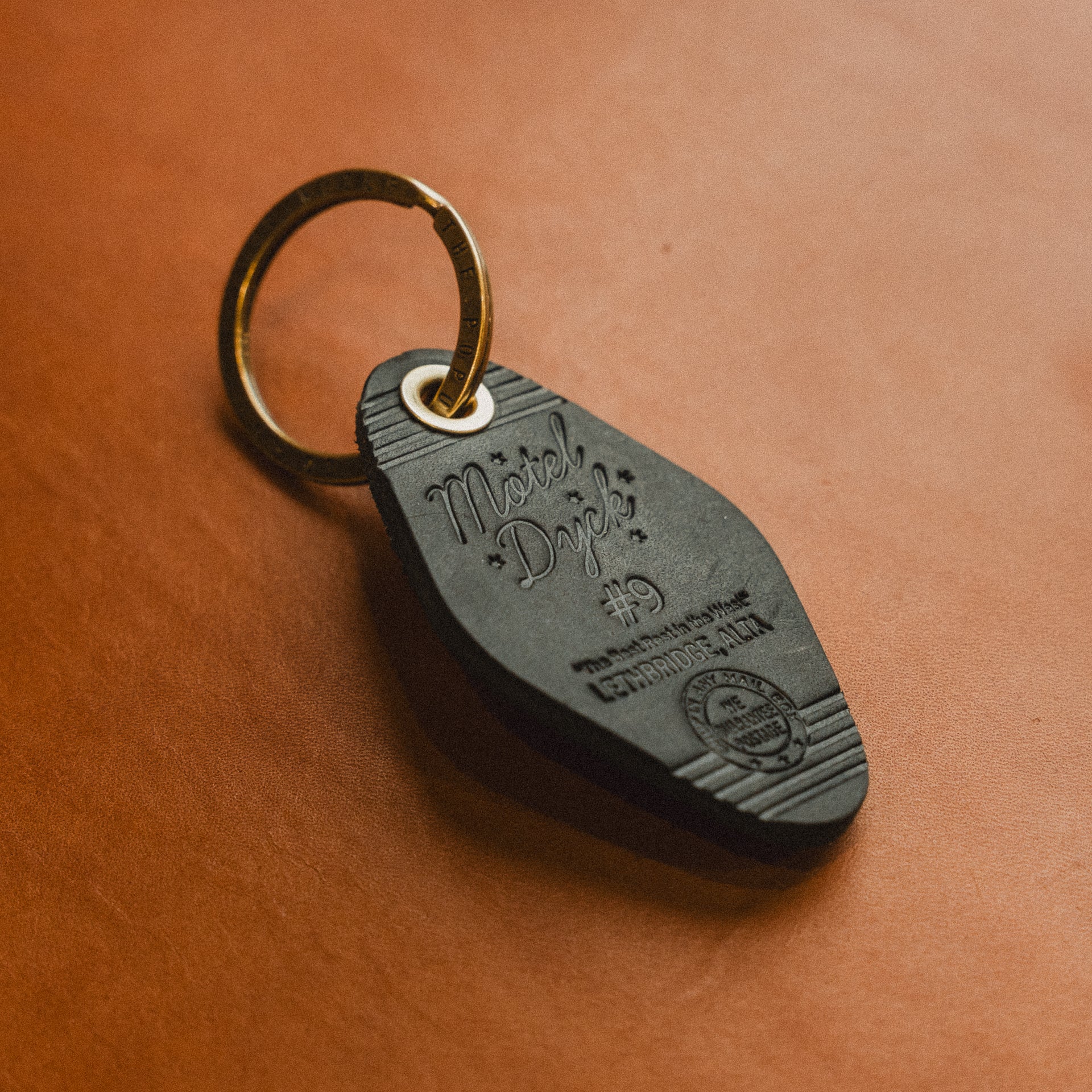 Motel Dyck Room Key - Keychain