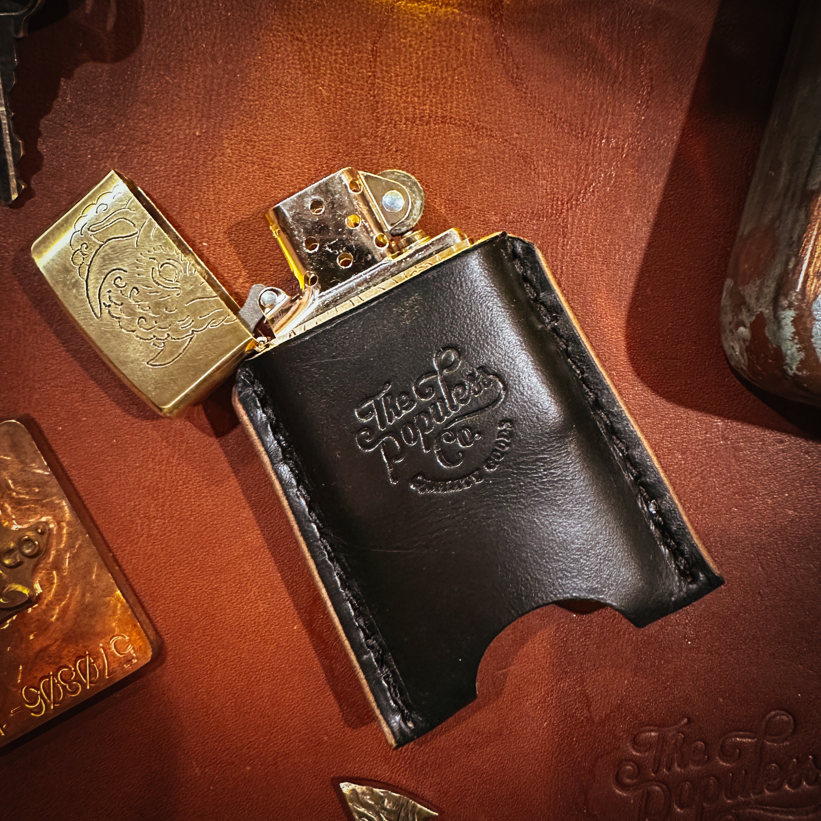 BROOKHAYL x POPULESS - Limited Hand-Engraved Zippo® - 016 - Armor Brushed Brass