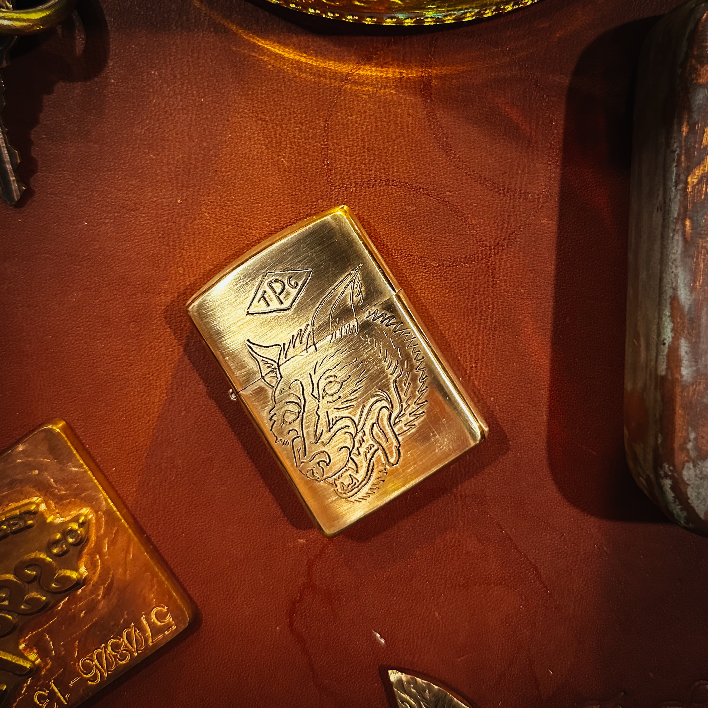BROOKHAYL x POPULESS - Limited Hand-Engraved Zippo® - 014 - Armor Brushed Brass