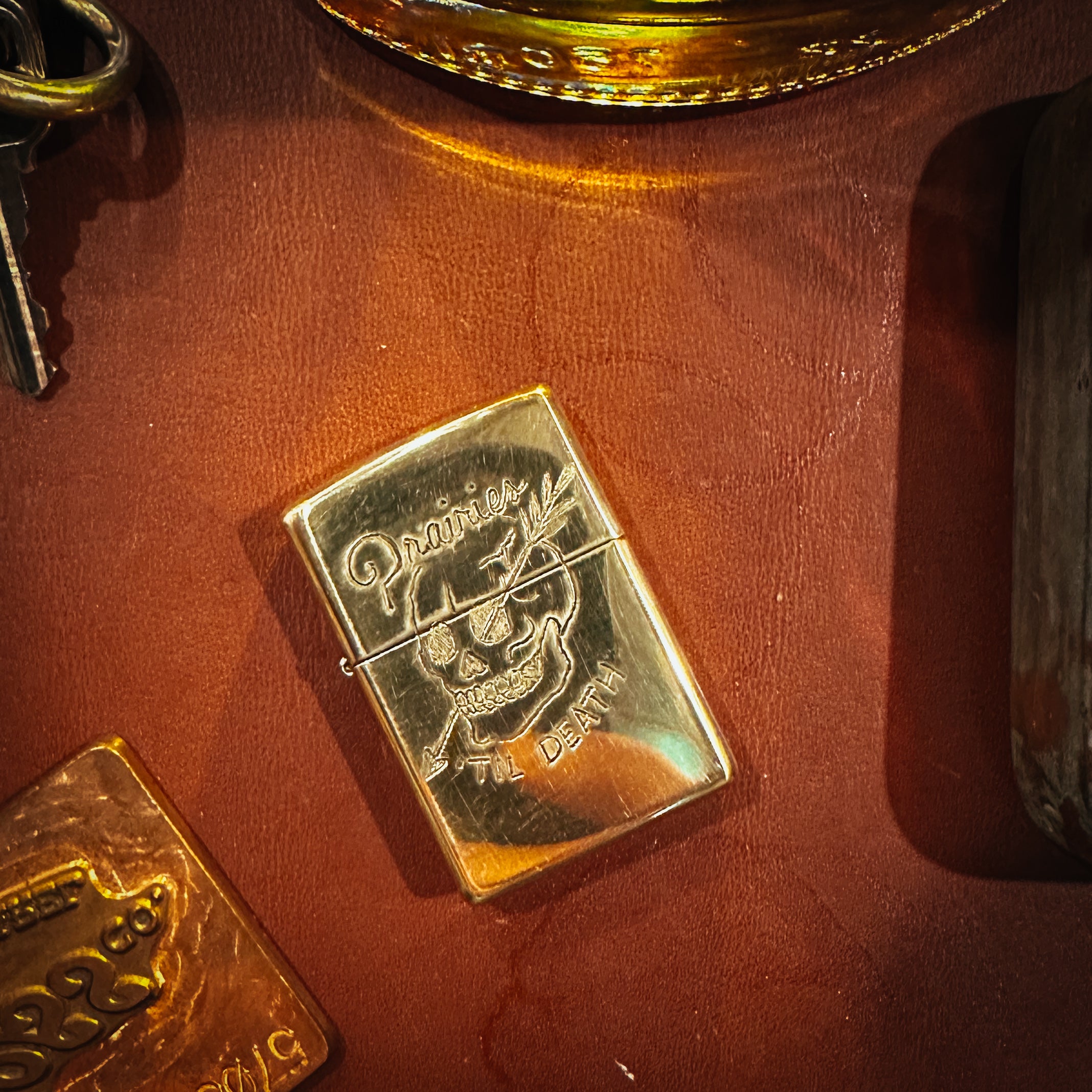 BROOKHAYL x POPULESS - Limited Hand-Engraved Zippo® - 004 - Armor Brushed Brass