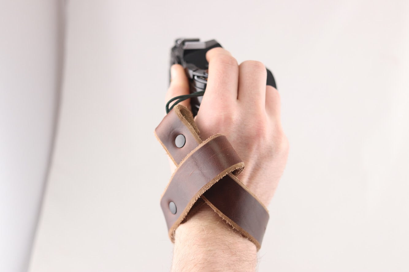 The Wrist Strap - Brown - The Populess Company